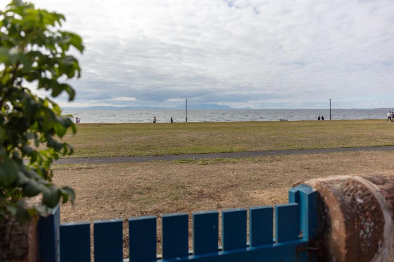 Shore View - Donnini Apartments Prestwick Bilik gambar
